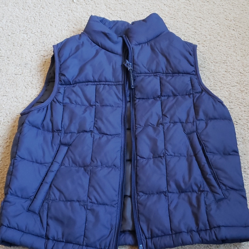 Uniqlo boys vest. Size 7-8